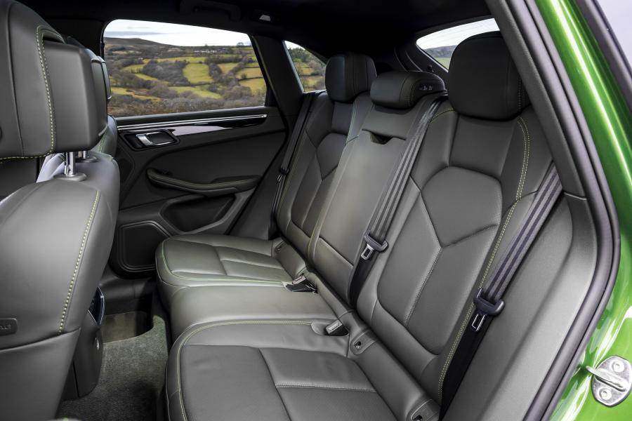  Porsche Macan S (95B) 2018 года  (UK) (фото 31 из 34)